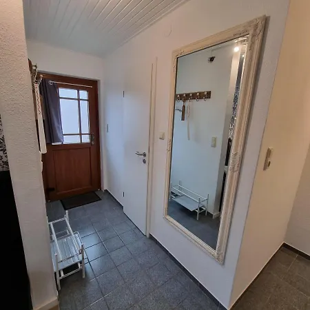 アパート Haus Kaiser Und Appartementvermietung ビューズム