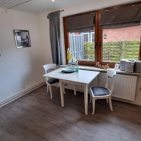 Haus Kaiser Und Appartementvermietung Büsum