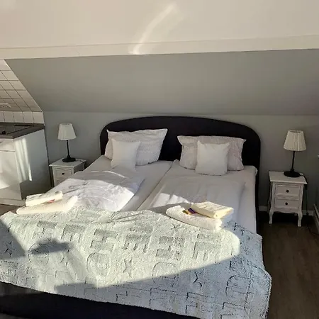 Apartment Haus Kaiser Ferienwohnung Und Appartementvermietung Busum