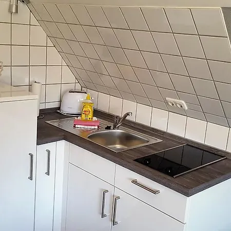 アパート Haus Kaiser Und Appartementvermietung ビューズム