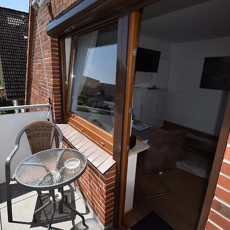 Apartment Haus Kaiser Ferienwohnung Und Appartementvermietung Busum